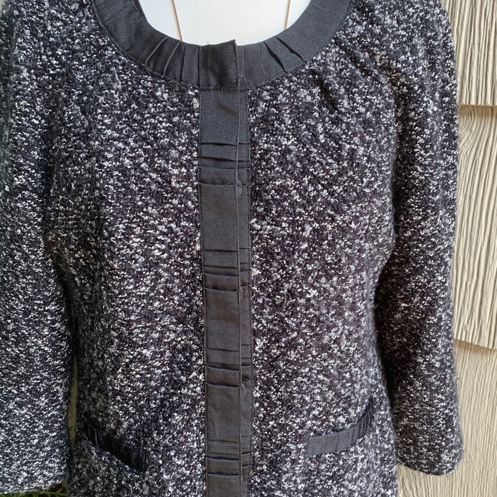 Blazer - Picture 2 of 6